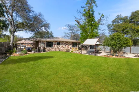 $385,000 | 114 Blakeley Drive, San Antonio, TX 78209