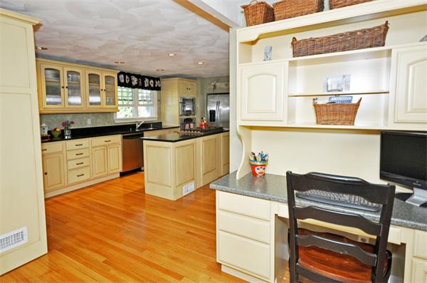 11 Putnam Road Acton, MA 01720 - Photo 11 of 23 Gallery Image 11