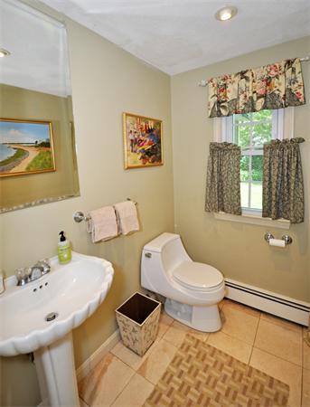 11 Putnam Road Acton, MA 01720 - Photo 13 of 23 Gallery Image 13