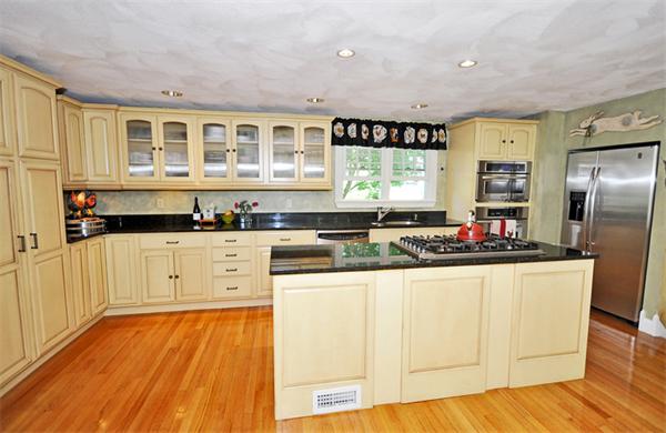11 Putnam Road Acton, MA 01720 - Photo 7 of 23 Gallery Image 7