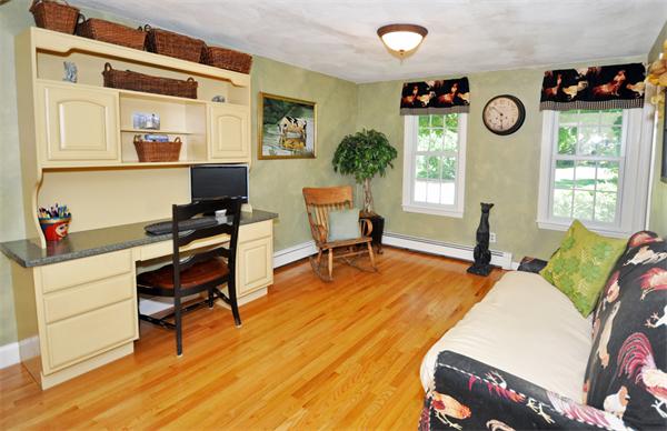 11 Putnam Road Acton, MA 01720 - Photo 10 of 23 Gallery Image 10