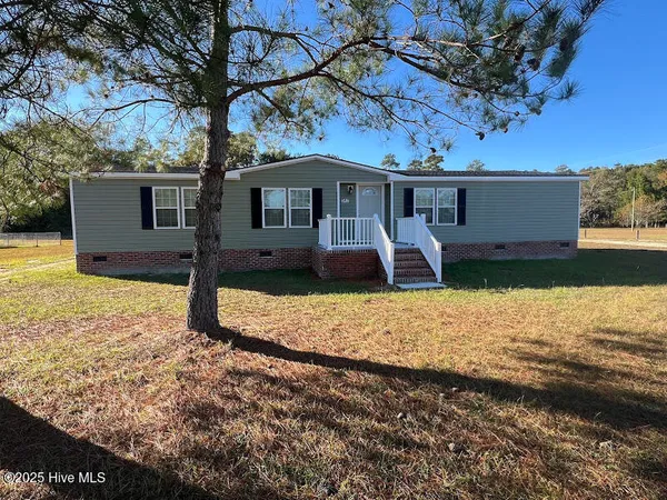$199,900 | 542 Red Oak Farm Road, Tar Heel, NC 28392