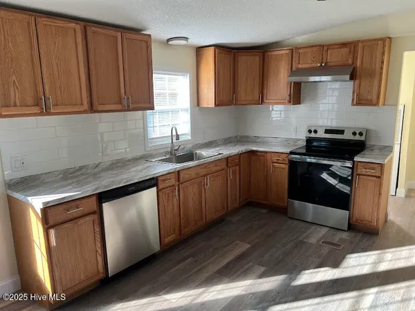 $199,900 | 542 Red Oak Farm Road, Tar Heel, NC 28392