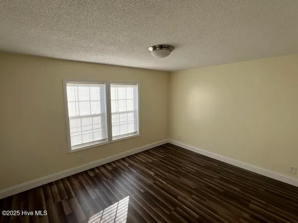 $199,900 | 542 Red Oak Farm Road, Tar Heel, NC 28392