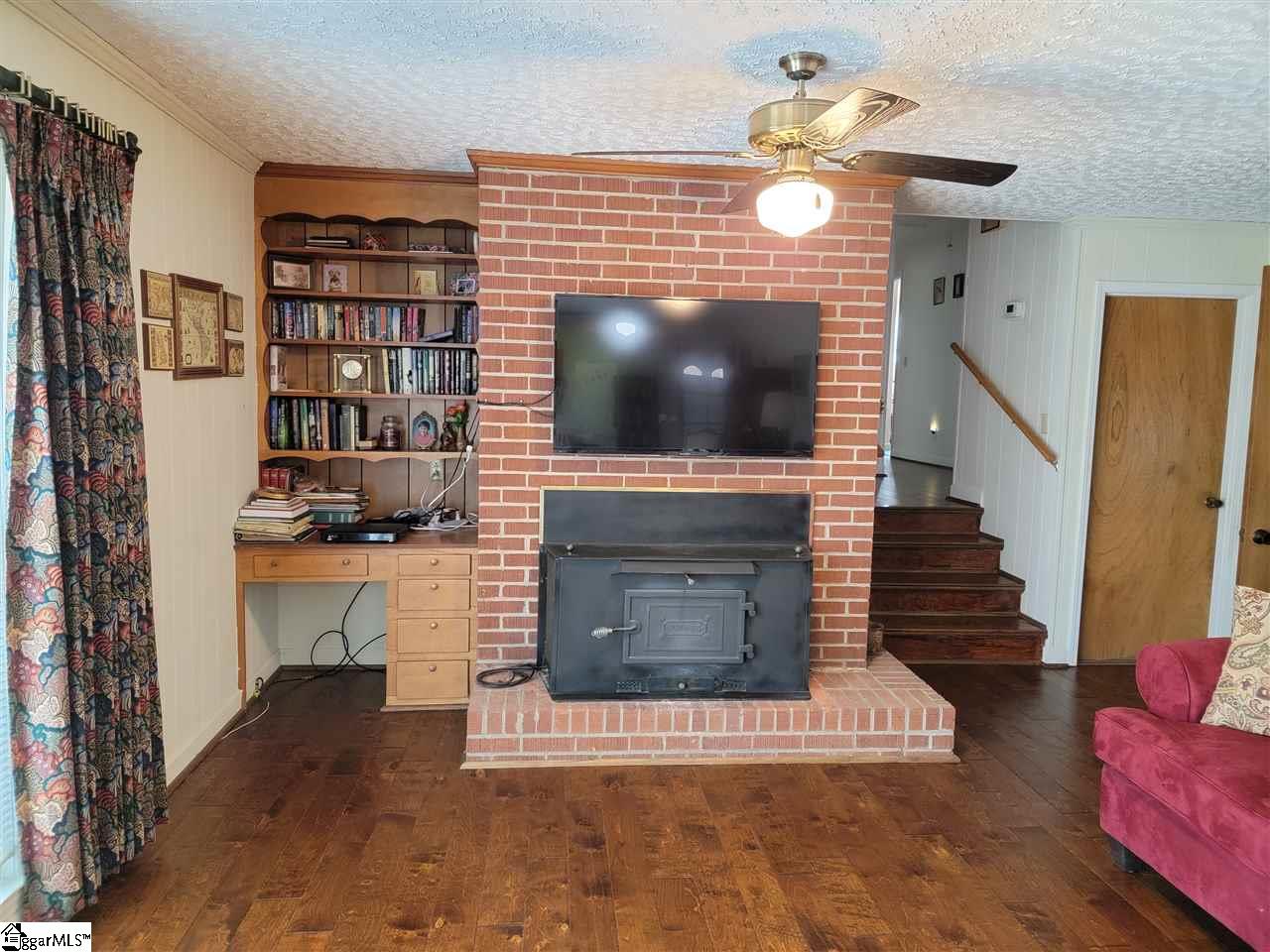 130 Bomar Road Greer, SC 29651 - Photo 9 of 30 Gallery Image 9