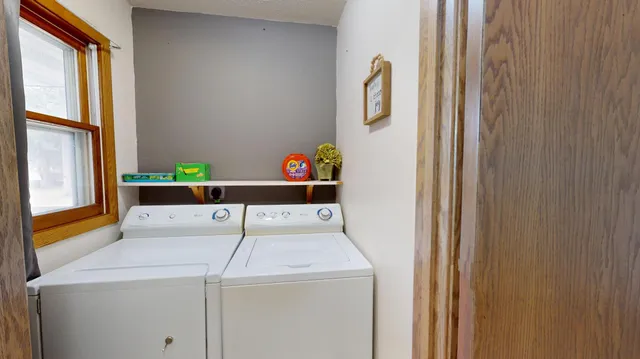 $229,900 | 415 2nd Street Northwest, New Richland, MN 56072