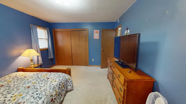 $229,900 | 415 2nd Street Northwest, New Richland, MN 56072