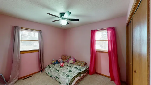 $229,900 | 415 2nd Street Northwest, New Richland, MN 56072