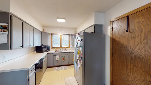 $229,900 | 415 2nd Street Northwest, New Richland, MN 56072