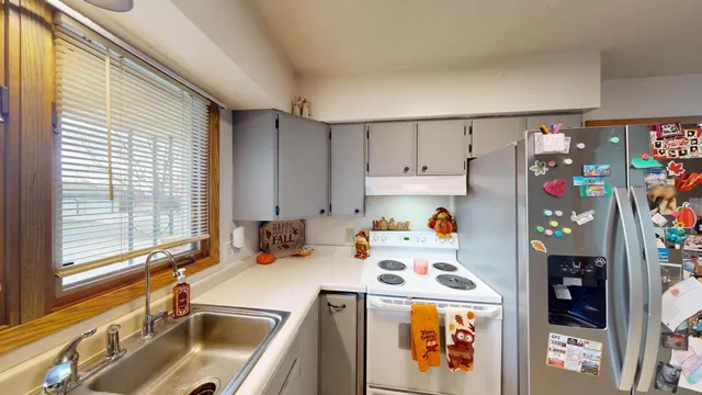 $229,900 | 415 2nd Street Northwest, New Richland, MN 56072