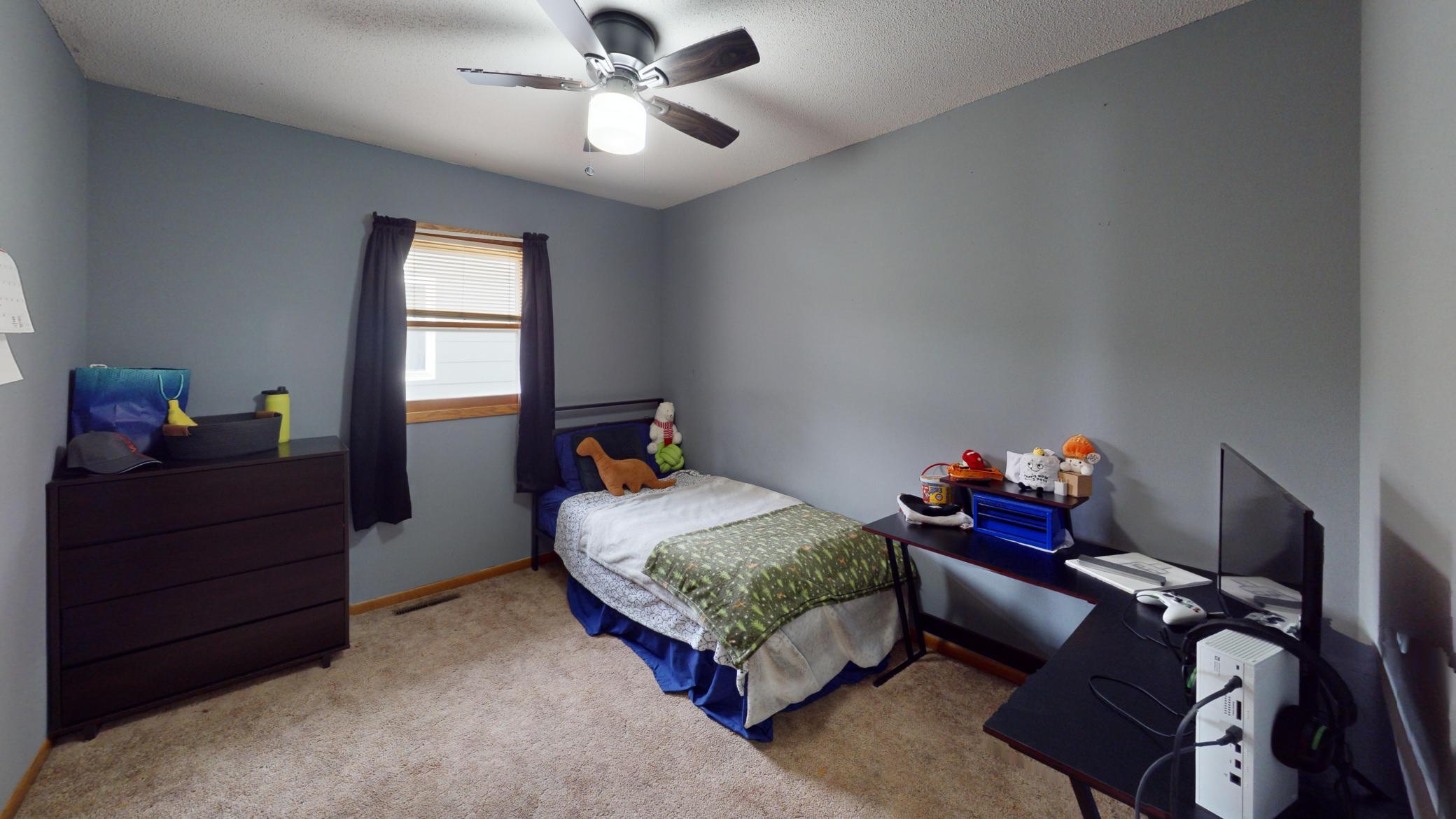 415 2nd Street Northwest New Richland, MN 56072 - Photo 9 of 39