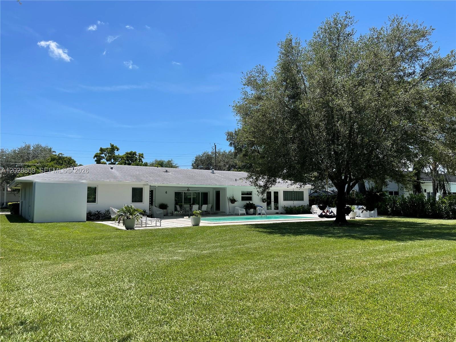 9121 Southwest 85th Street Miami, FL 33173 - Photo 20 of 52