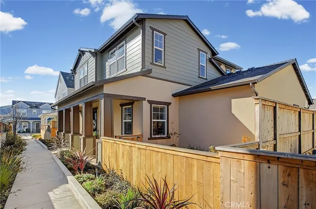 $1,235,000 | 186 Earthwood Lane, San Luis Obispo, CA 93401