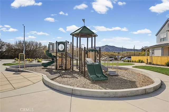 $1,235,000 | 186 Earthwood Lane, San Luis Obispo, CA 93401