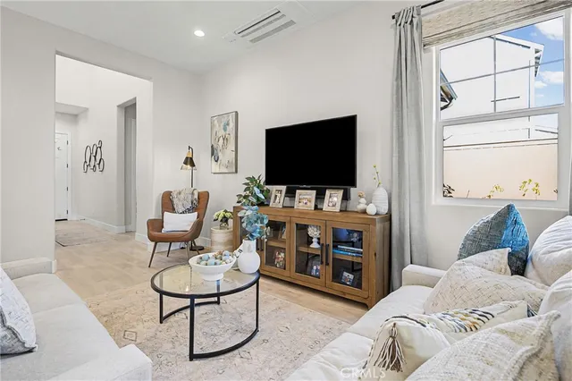 $1,235,000 | 186 Earthwood Lane, San Luis Obispo, CA 93401