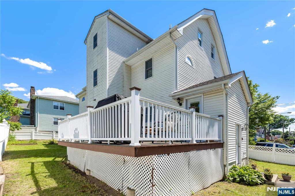 15 East Pierrepont Avenue Rutherford, NJ 07070 - Photo 36 of 43