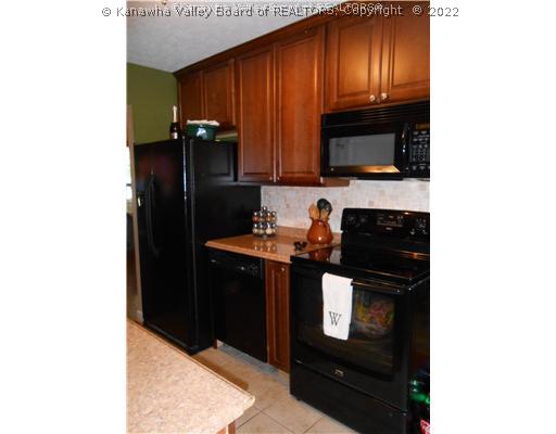 159 School House Road Evans, WV 25241 - Photo 6 of 16 Kitchen.