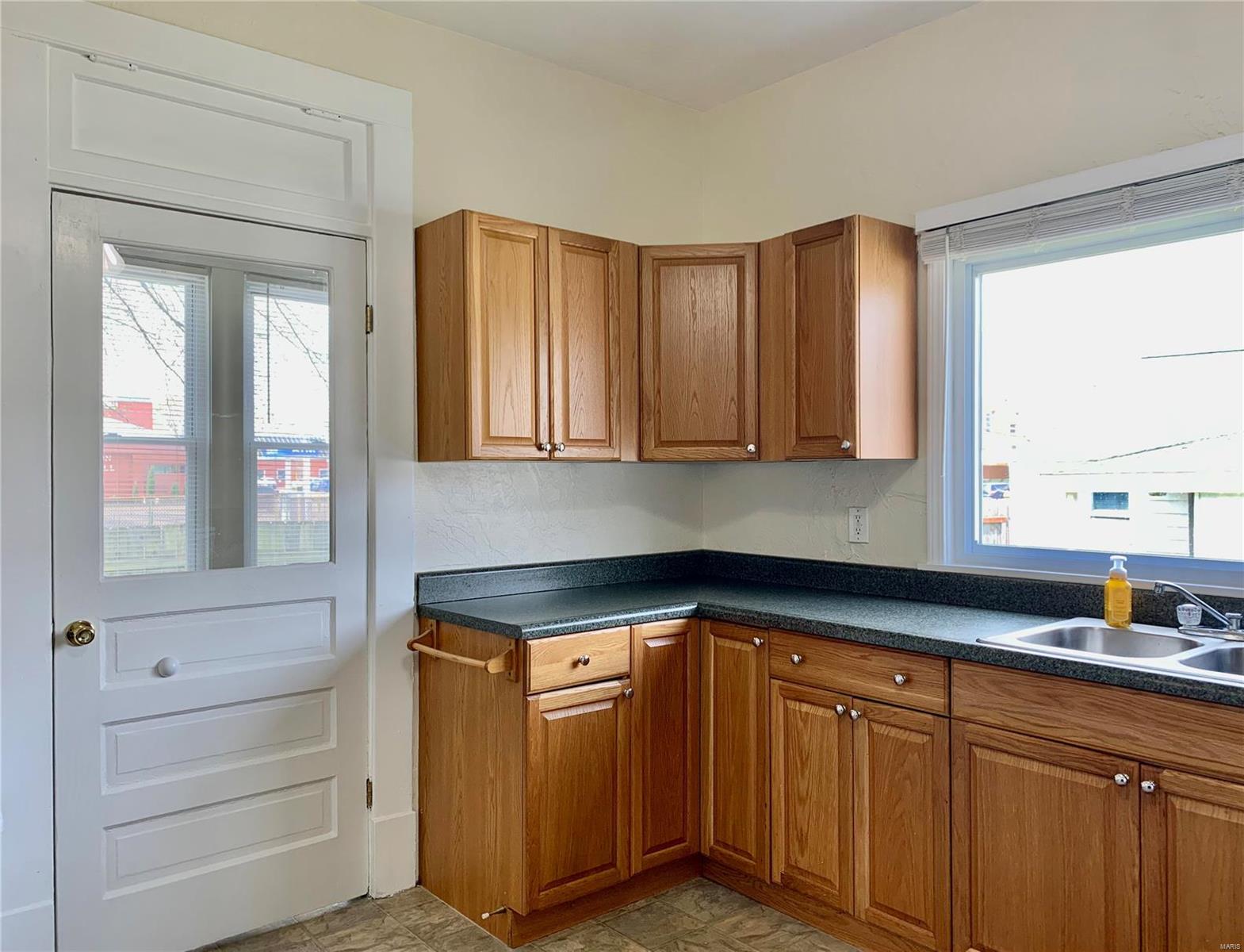 112 East 3rd Street O'Fallon, IL 62269 - Photo 29 of 48 Gallery Image 29