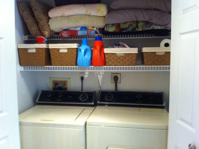 1068 Jeffery Street Boca Raton, FL 33487 - Photo 13 of 13 a room with an umbrella