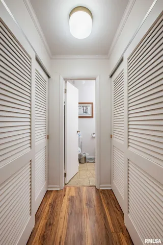 $259,000 | 105 Woodlake Lane, Eldorado, IL 62930