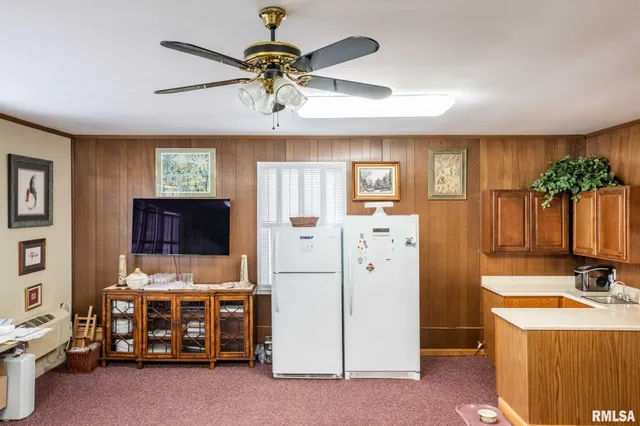 $259,000 | 105 Woodlake Lane, Eldorado, IL 62930