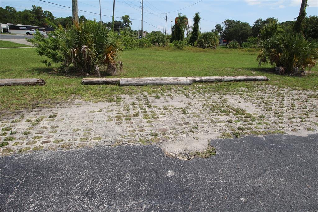 8900 U.S. Highway 19 Port Richey, FL 34668 - Photo 14 of 27 a view of a field with an trees
