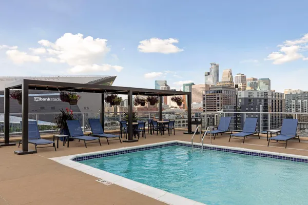 $985,000 | 215 10th Avenue South, Unit 212, Minneapolis, MN 55415