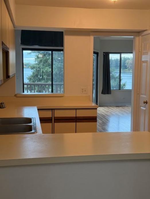 357 Indian Point Lake Barrington, IL 60010 - Photo 4 of 14 a view of entryway