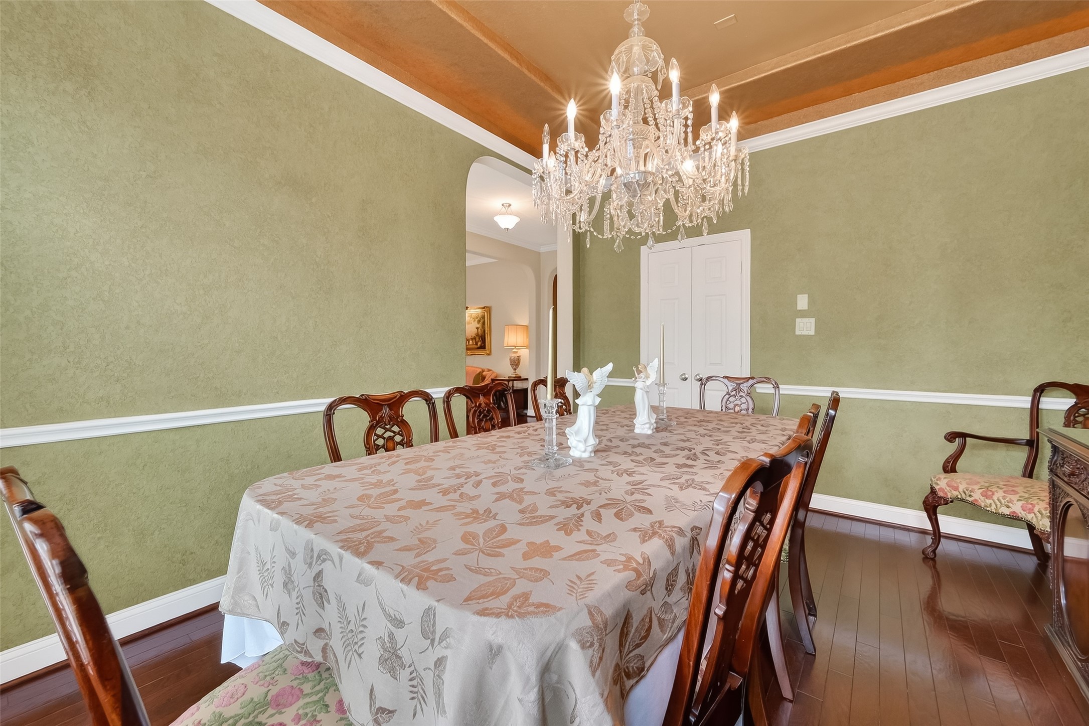 18622 Yorkshire Manor Court Spring, TX 77379 - Photo 12 of 49 a view of a dining room with furniture and chandelier