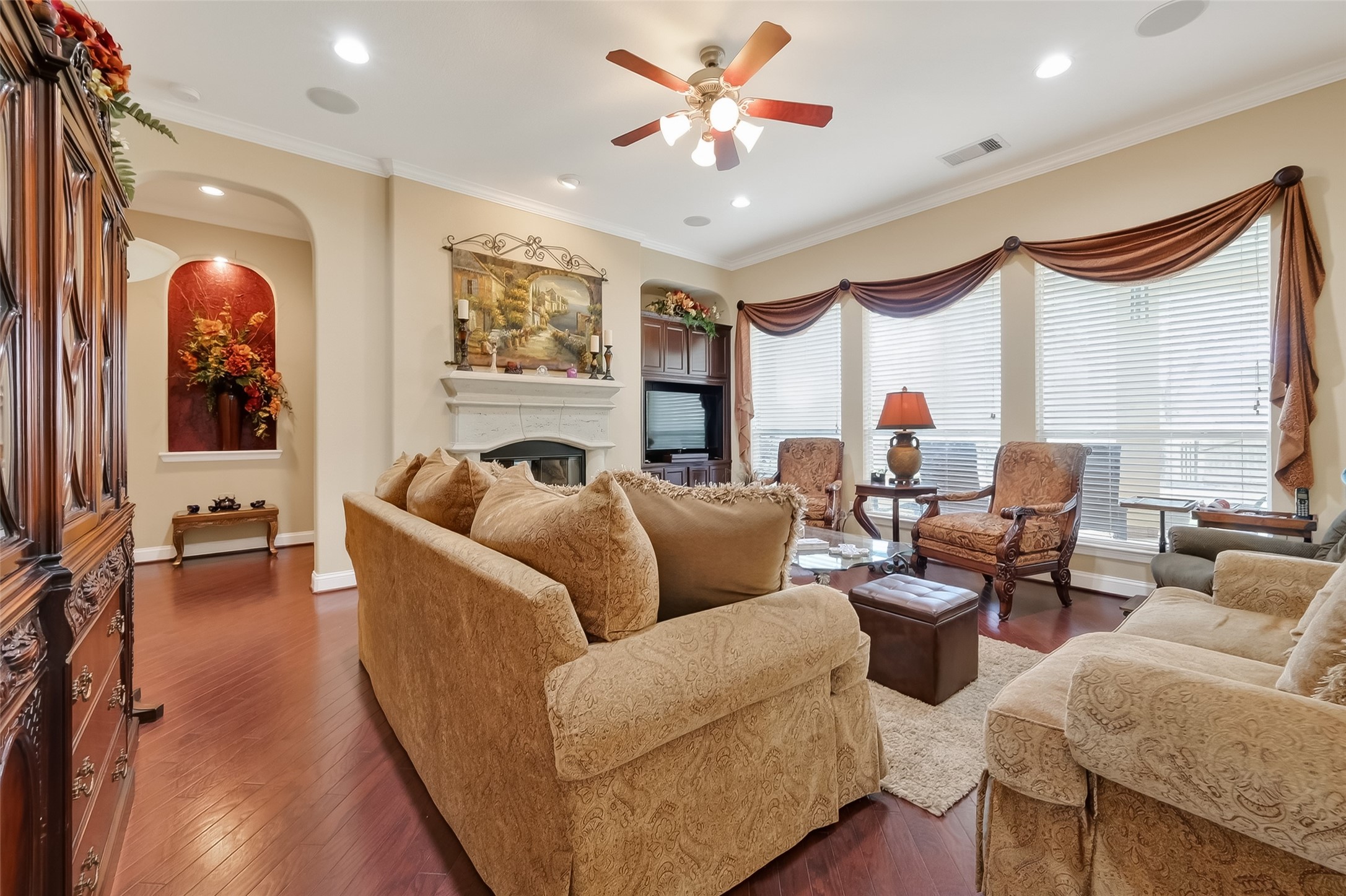 18622 Yorkshire Manor Court Spring, TX 77379 - Photo 20 of 49 a living room with furniture kitchen view and a large window