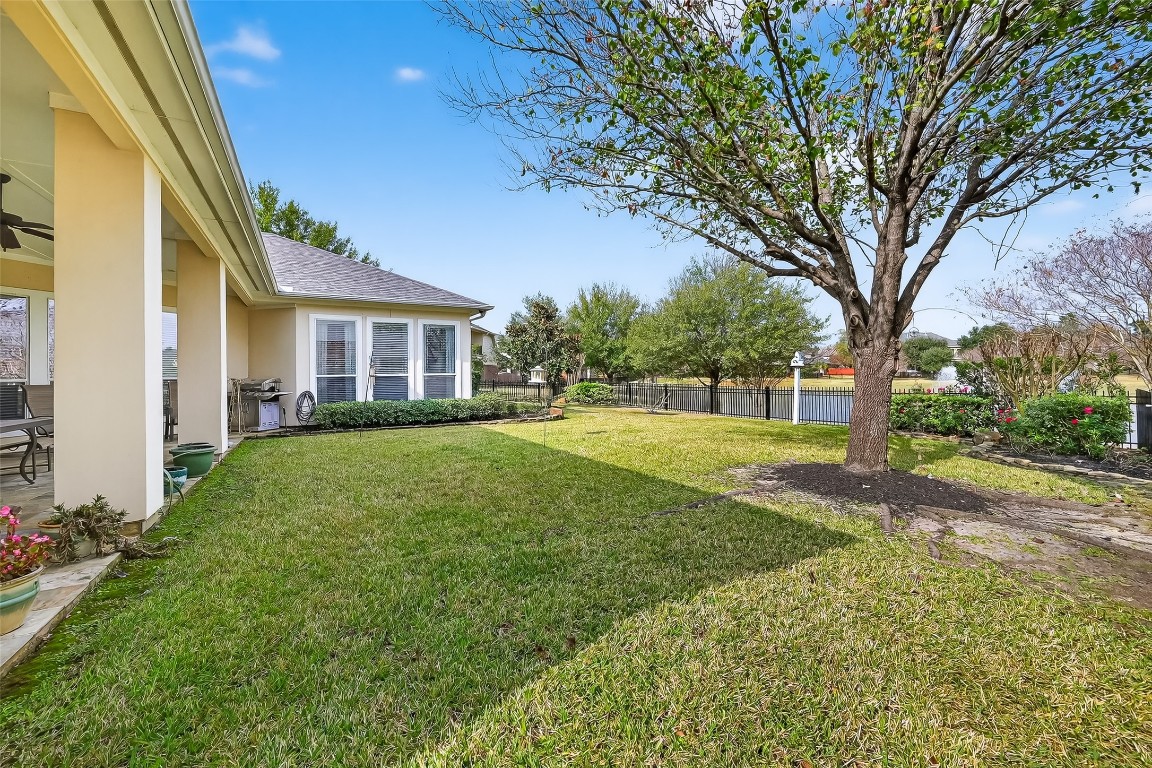 18622 Yorkshire Manor Court Spring, TX 77379 - Photo 36 of 41