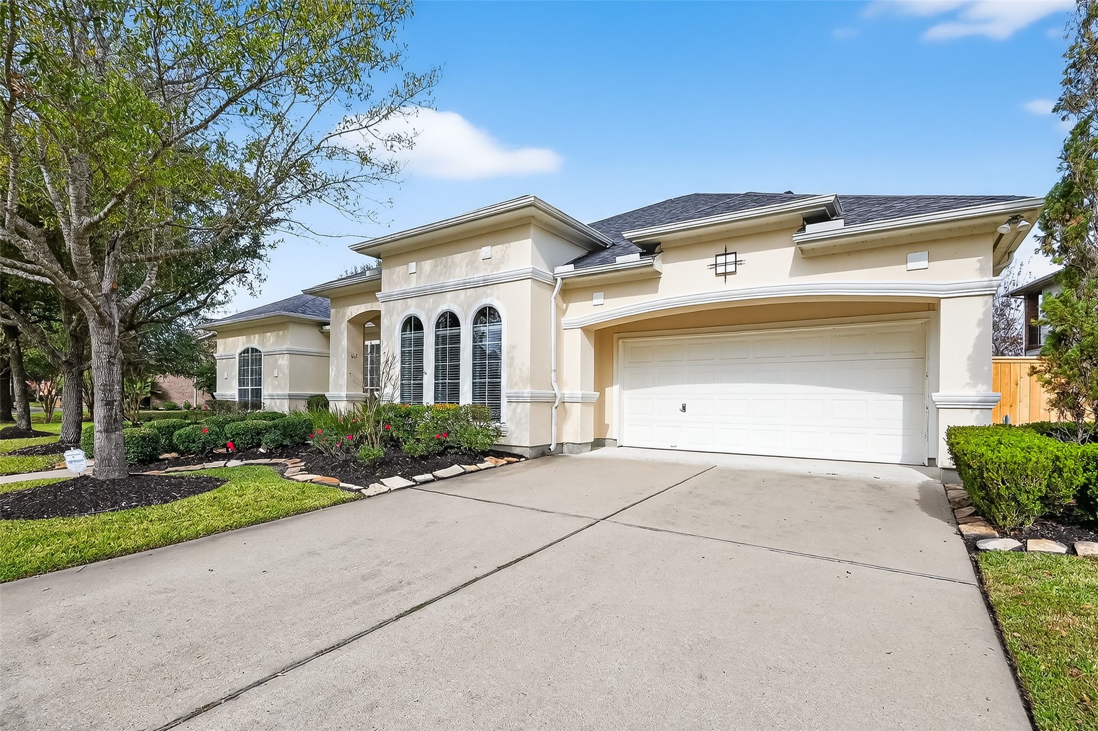 18622 Yorkshire Manor Court Spring, TX 77379 - Photo 5 of 49 front view of a house with a yard