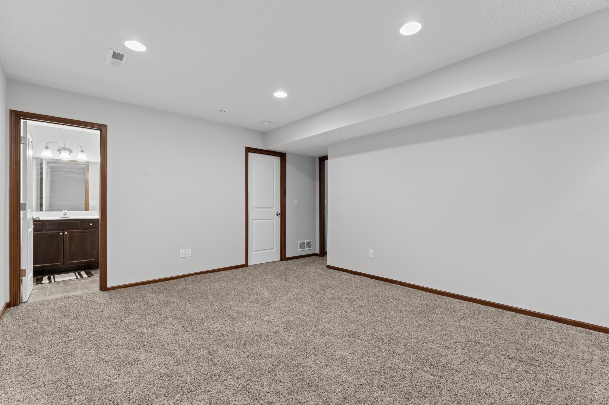 5046 Foxfield Drive Northwest Rochester, MN 55901 - Photo 21 of 33