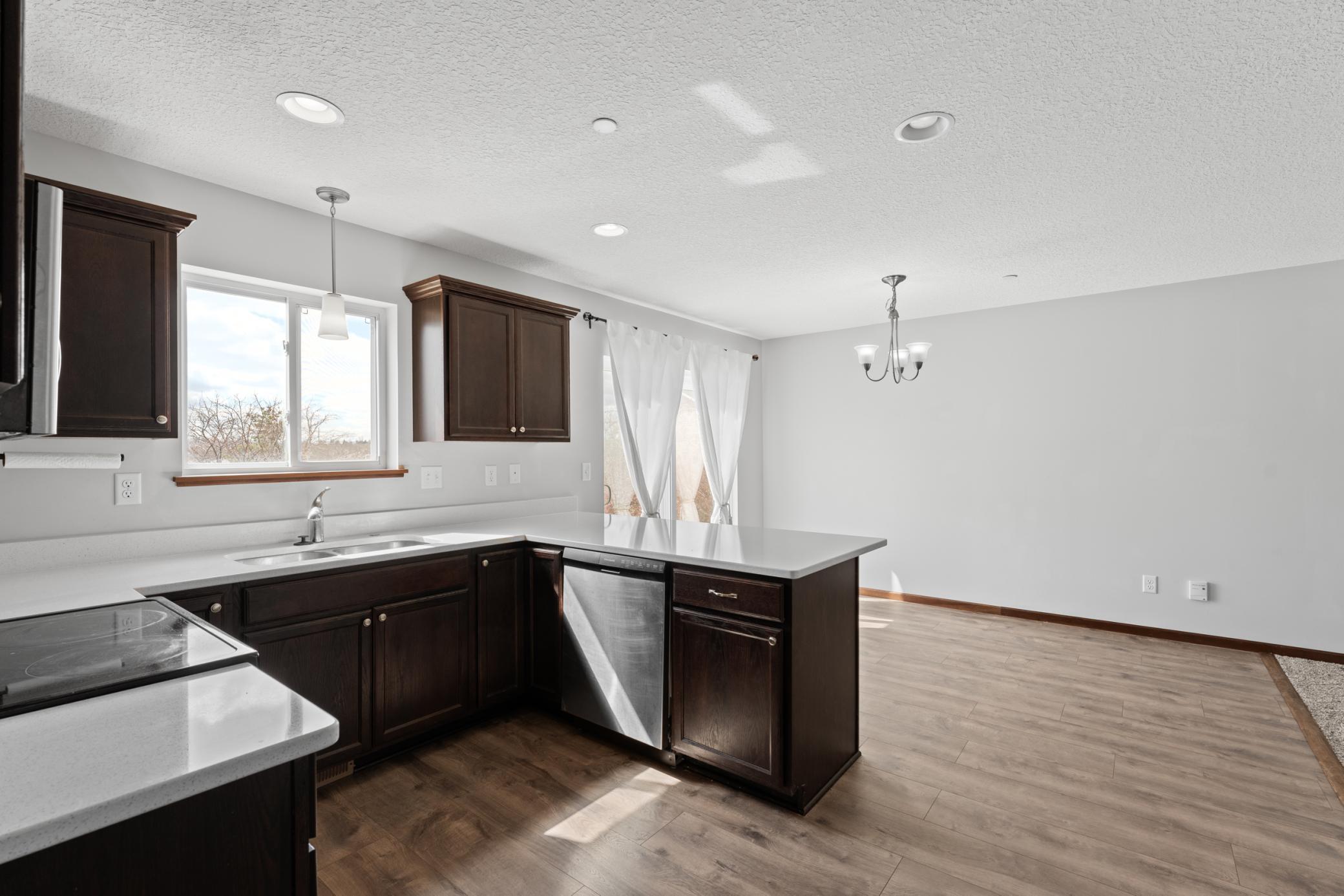 5046 Foxfield Drive Northwest Rochester, MN 55901 - Photo 8 of 33