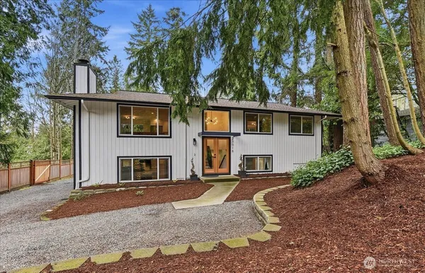 $1,260,000 | 23018 35th Avenue West, Brier, WA 98036