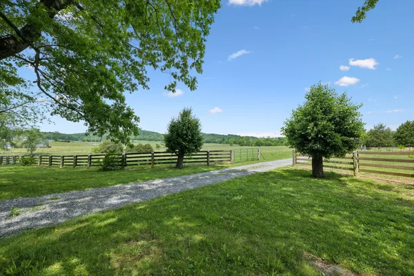$1,365,900 | 1494 Grant Road, Watertown, TN 37184