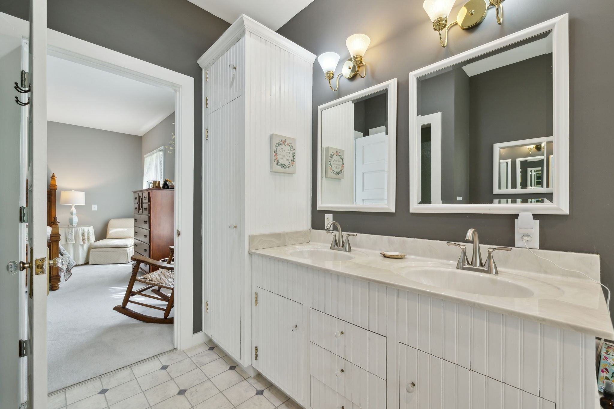 1494 Grant Road Watertown, TN 37184 - Photo 85 of 95 a en suite bathroom with a double vanity sink and a mirror