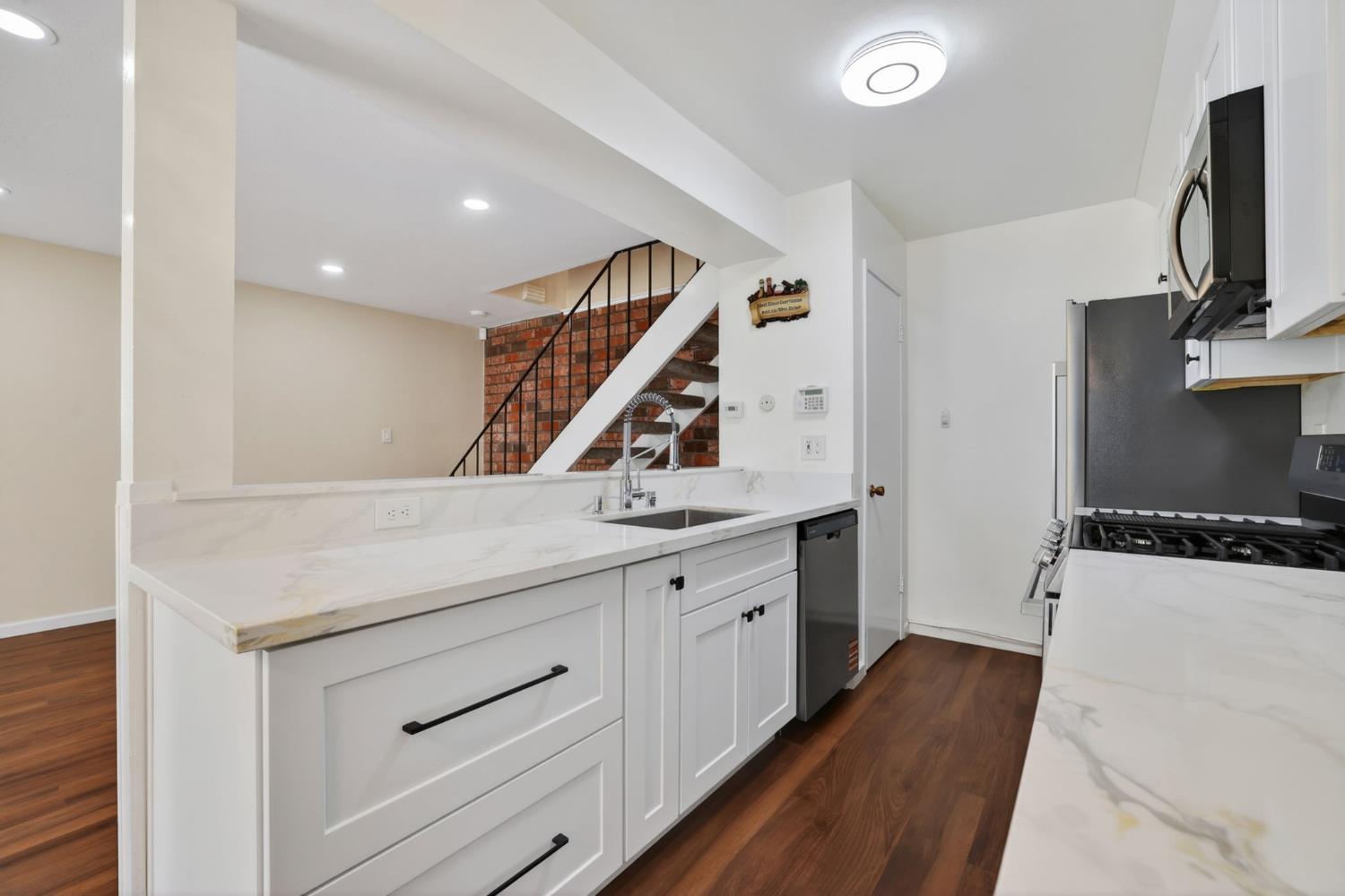 2708 Pole Line Road, Unit 2 Davis, CA 95618 - Photo 12 of 37