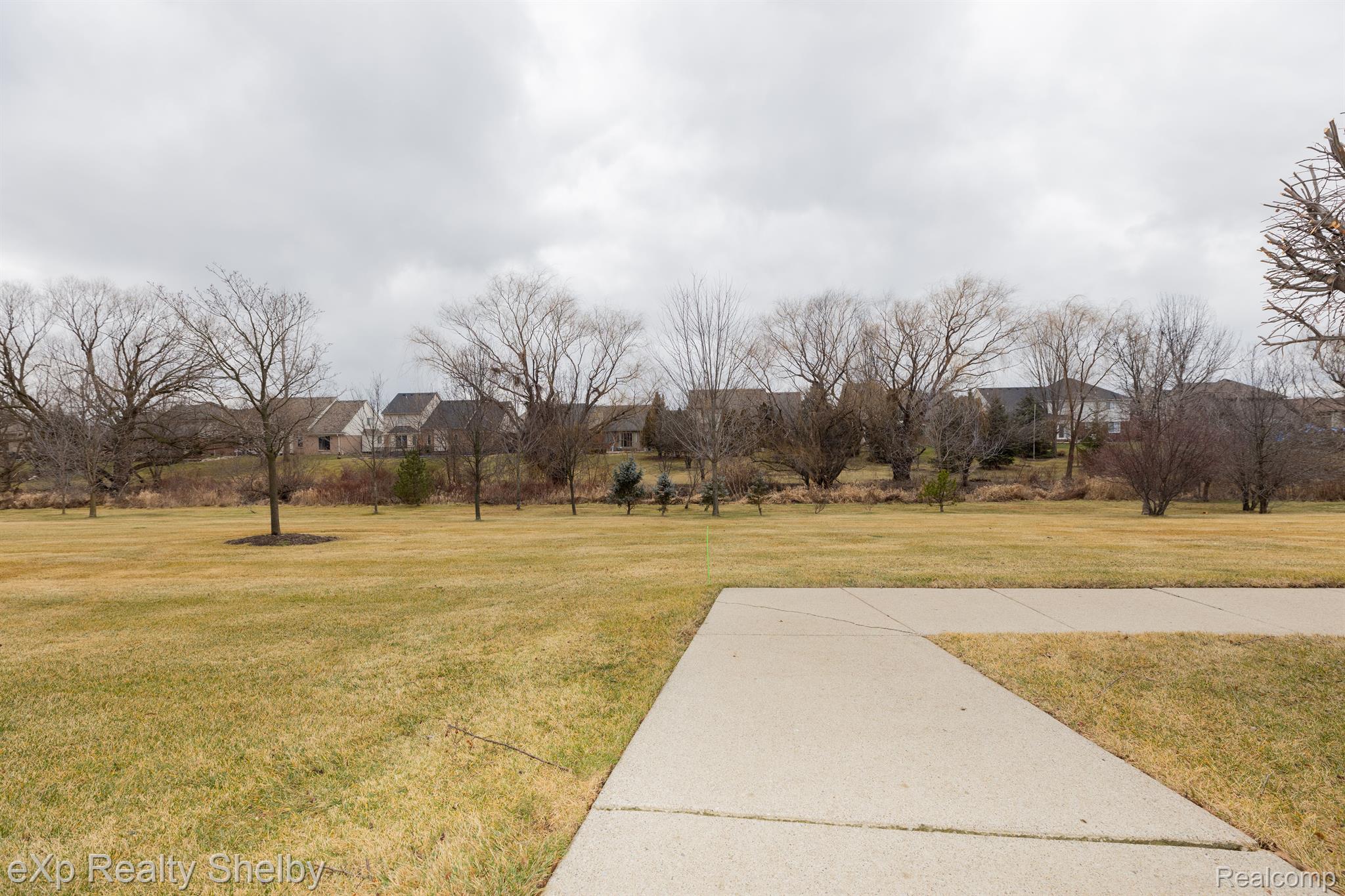 46075 Rhodes Drive Macomb, MI 48044 - Photo 27 of 33 Gallery Image 27