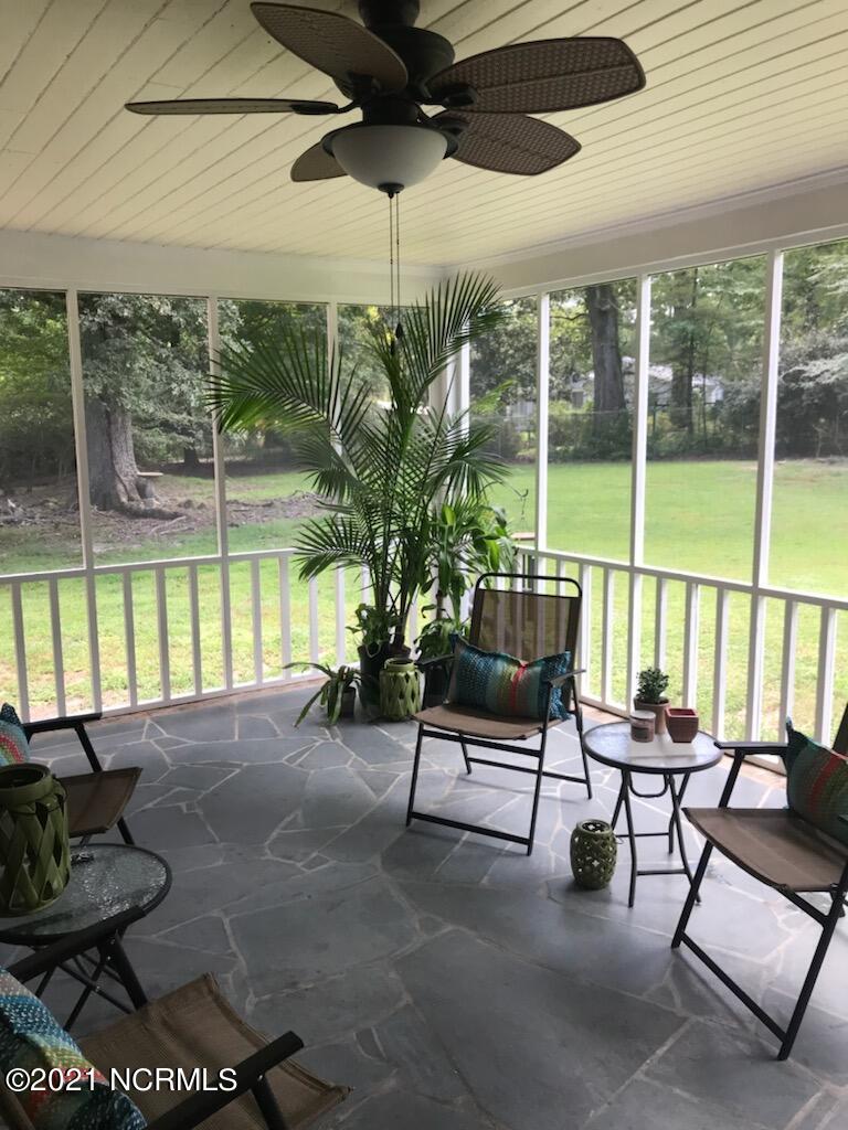 119 Watson Street Enfield, NC 27823 - Photo 4 of 15 IMG-0952