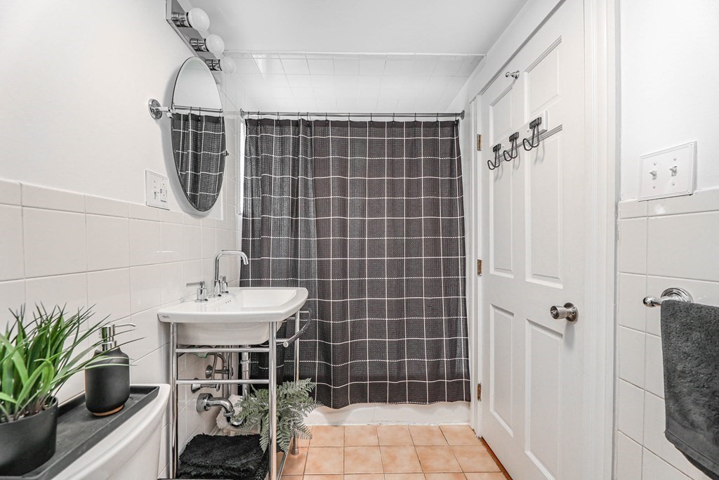 11 Mt Pleasant Street Boston, MA 02136 - Photo 22 of 41