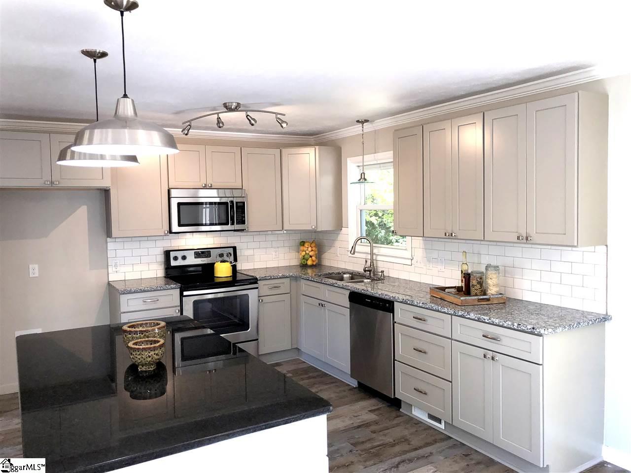 6115 State Park Road Travelers Rest, SC 29690 - Photo 10 of 36 Gallery Image 10