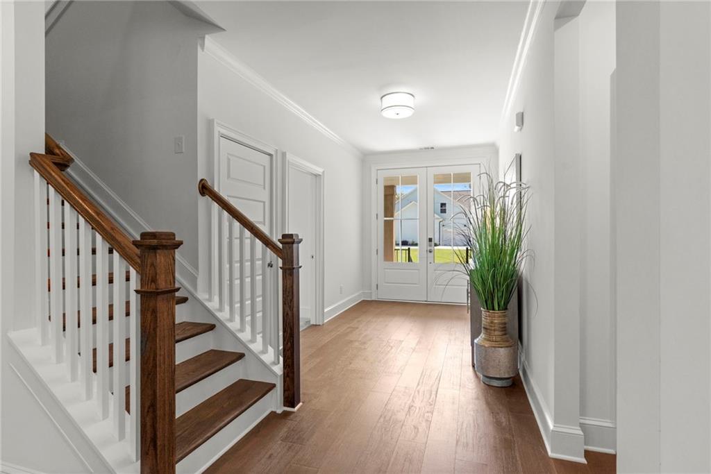 8305 Beryl Overlook Gainesville, GA 30506 - Photo 4 of 45