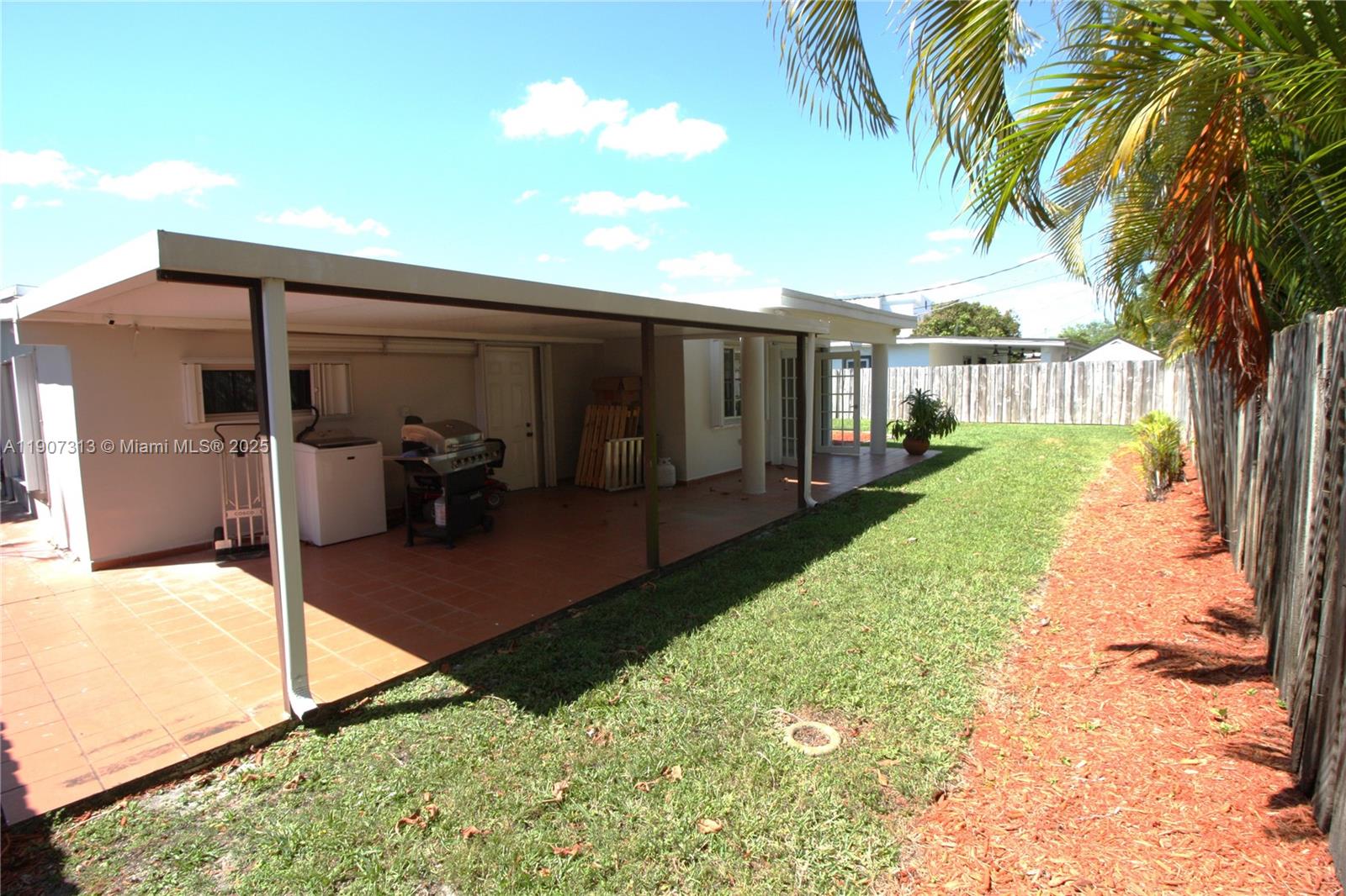 11031 Southwest 43rd Street Miami, FL 33165 - Photo 24 of 31