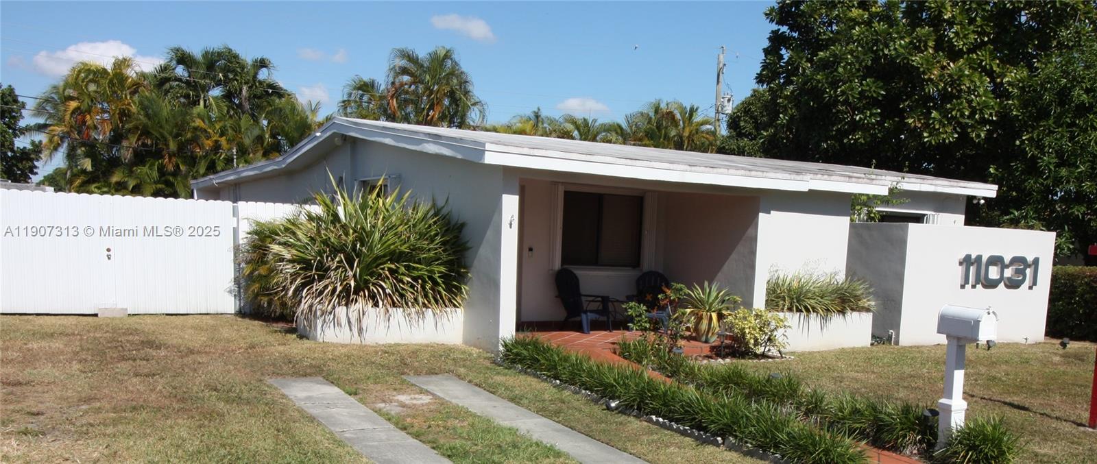 11031 Southwest 43rd Street Miami, FL 33165 - Photo 30 of 31