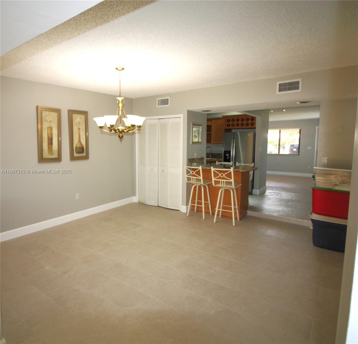 11031 Southwest 43rd Street Miami, FL 33165 - Photo 8 of 31