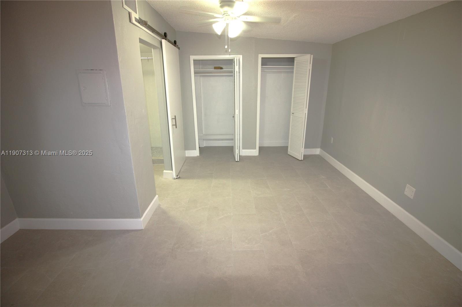 11031 Southwest 43rd Street Miami, FL 33165 - Photo 10 of 31 Master