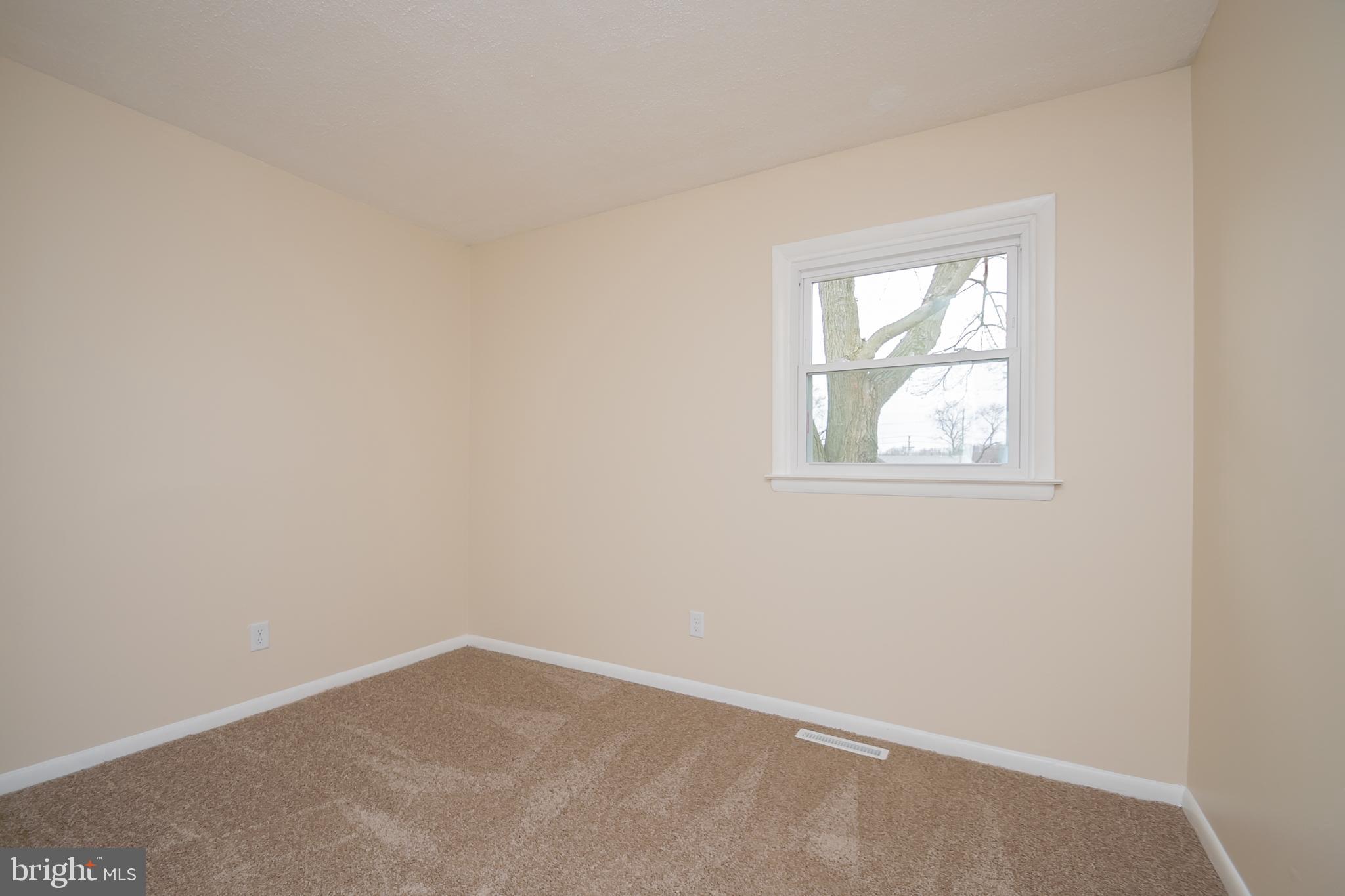 1223 Pinefield Road Newark, DE 19713 - Photo 11 of 21
