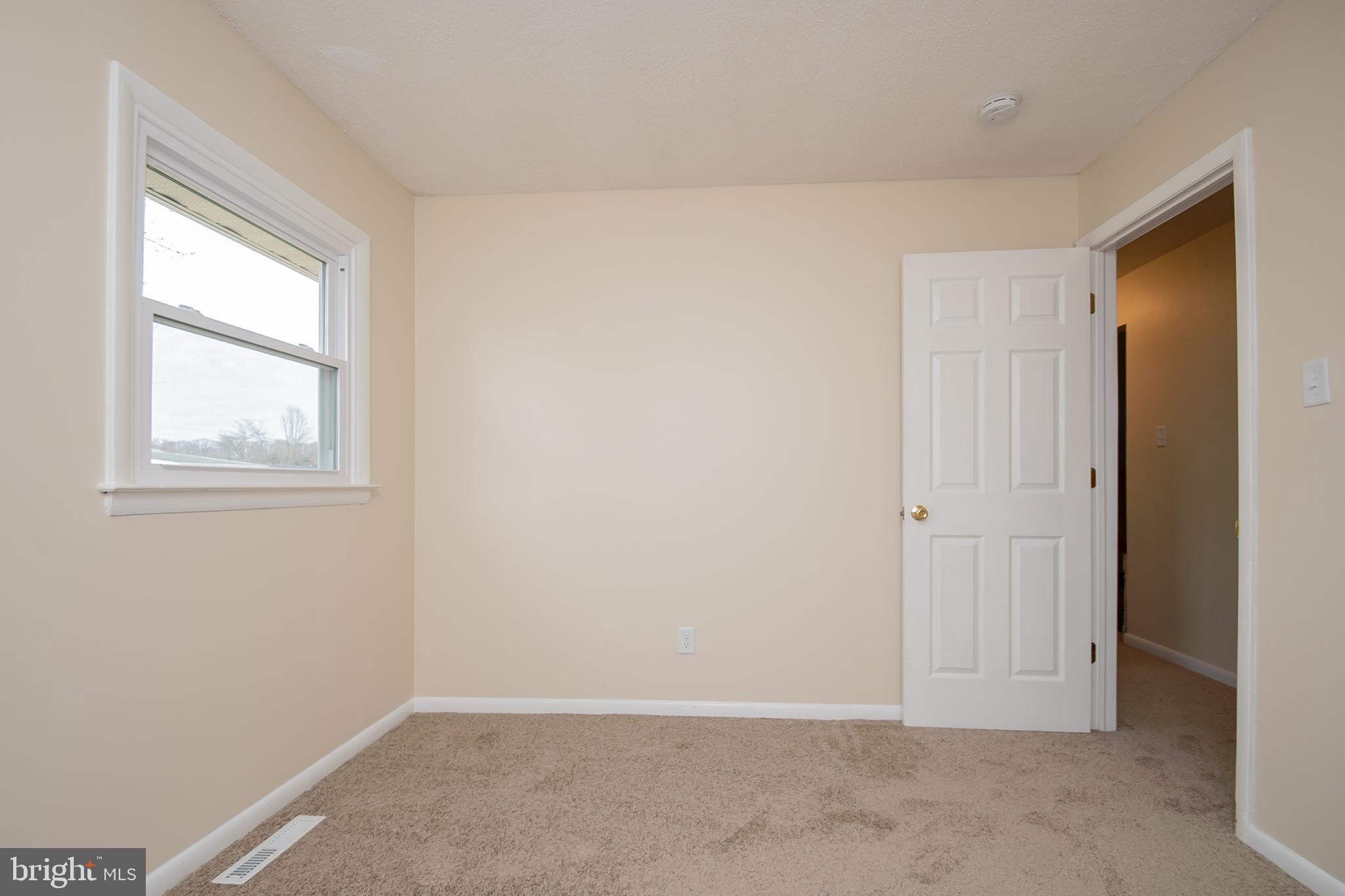 1223 Pinefield Road Newark, DE 19713 - Photo 9 of 21
