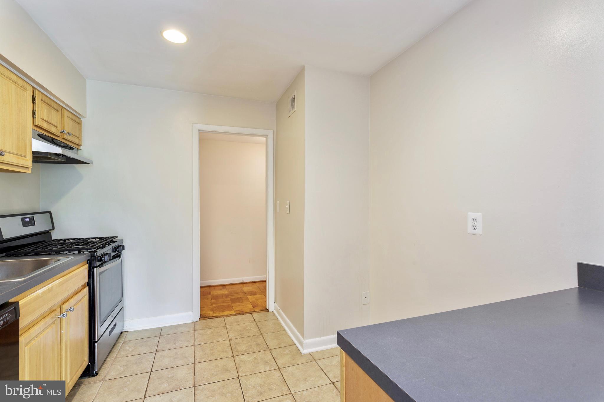 6 Cross Keys Road, Unit 6C Baltimore, MD 21210 - Photo 14 of 36 Kitchen